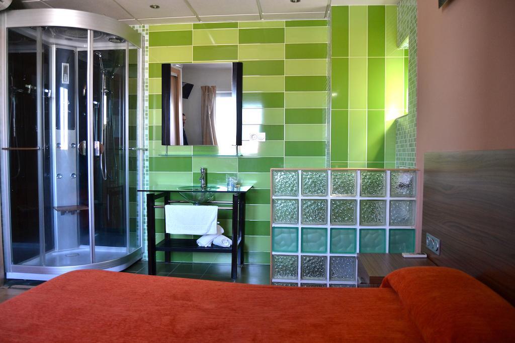 Hotel El Cruce Moraleda Moraleda De Zafayona المظهر الخارجي الصورة